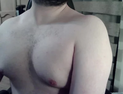 Beefy Virgin Camboy Dances and Flexes