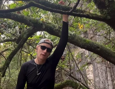 Hiker Bro goes Off-Trail to Jerk Off