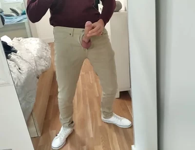 Amateur Man Jerking Big Cock Very Hard and Venous Before Meeting at Work
