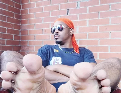 Cross and Uncrossed Soles (2025)