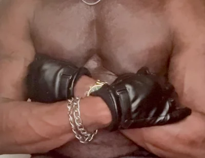 Latex Encased Muscle Butt Nippleplay Wank Cum Solo