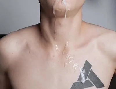 Twinks Have Fun, Suck Dicks and Cum on Camshow