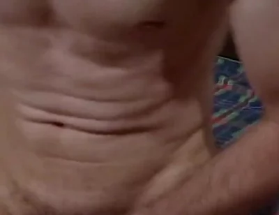 Watch How Lucas Cums in His Bed