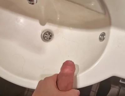 Wake up at Friend's House, Hungover. What Else You Gonna Do Than Cum? ‍