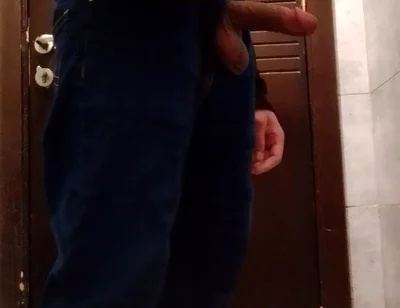 Indian Young Boy Masterbating in Her Bathroom H.j - Hemoshovel