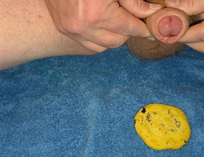 Cookie Cum Shot