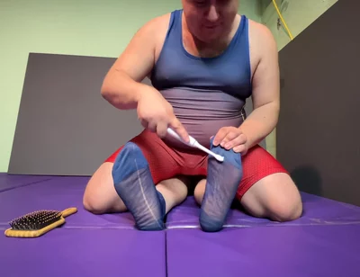 Matt Tickles the Gigglemeister