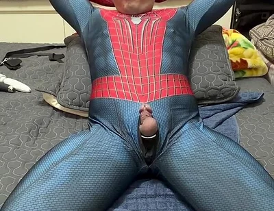 Fat Spider Draws by Drawing in the Red Center