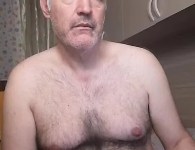 A Porn Movie and a Handjob to Wake up Content and Happy!