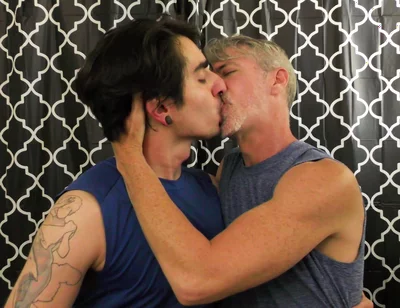Hot Gay Kissing with Johnny & Richard
