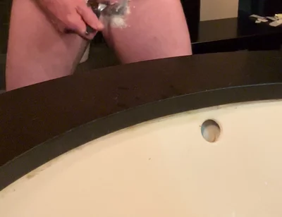 Shavin’ Gets Me Horny Af