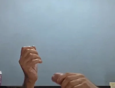 Guy with Big Cock Masturbates