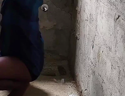 Fucking Ebony Big Wasit Bussy Inside the Toilet of an Uncompleted Building After a Blowjob