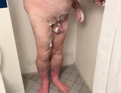 In the Shower with Coach Karl 6765