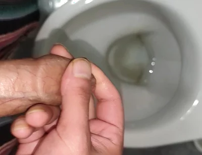 Beautiful Twink Jerks off in a Toilet