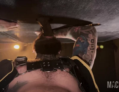Big Dicks on the Wall - a Gloryhole Experience