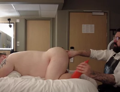 Stretching My Ass featuring Poppapig