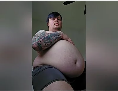 Belly Button - Burping Feedee