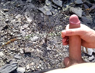 A Good Cumshot on the Mount of Big Fat Dick, the Guy Wants to Suck It!