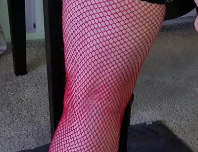 Anal Fuckmachine Session Ends with Pissing