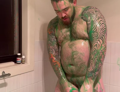 Chubby Bear Covers Himself in Slime and Jerks off