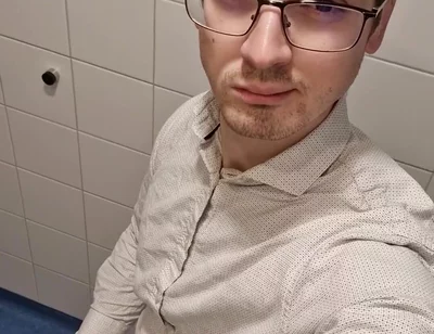 Well Its Almost the End of My Shift so I Can Enjoy a Bit with a Little Break with You