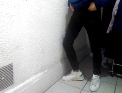 Twink Shows His Calves for Feet Fetish Lovers