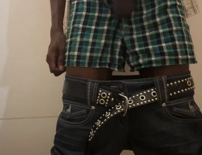 Bro Got Horny at Work He Had to Beat His Meat in the Washroom