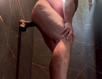 Massive Dildo Attempt