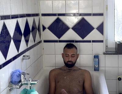 I Accidentally Came in My Own Mouth in the Bathtub