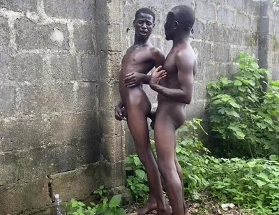 Brown with a Farmer in the Bush Fucking