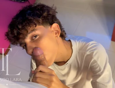 The Twink Delivery Man Warmed Me up and I Had to Put Him to Suck My Cock