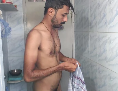 Get Bath Nude with Face