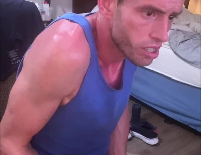 Edging for Hours in Chair, Feel It for 20 Mins That Im There and Finally Do Cum