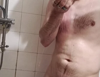 Amateur Bath Masturbation
