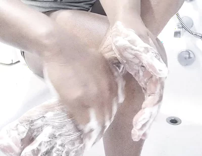 I Clean Sensually My Feet (2025)