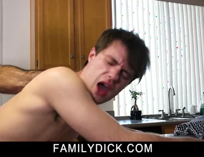 Maxx Monroe And Bishop Angus In Muscled Bear Stepdaddy Having A Morning Quickie With Stepson