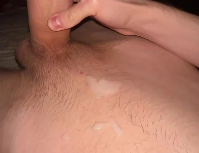 Big Cock Twink's Sensual Pump and Shoot