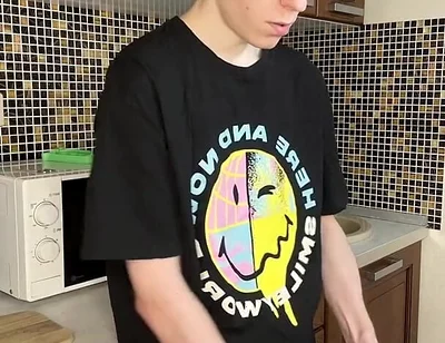 Young Twink's Gushing Cum Delight