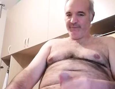 A Piss Before the Saw!