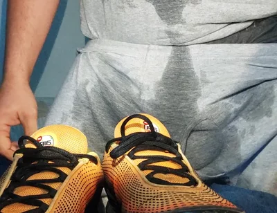 Dirty Socks, Piss and the Dirtyjunkbro. Hammer!!!
