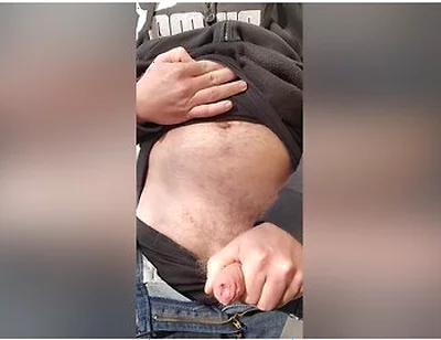 Outside Hands Free Cumshot