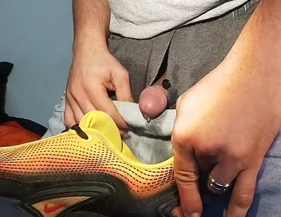Dirty Socks, Piss and the Dirtyjunkbro. Hammer!!!