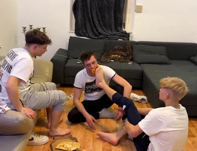 German Master boys feet pizza
