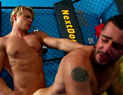 Dean Monroe And Brady Jensen - Muscular Threeway In The Gym