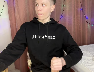 Twink Prostate Tingles During Intense Solo Hand Pump