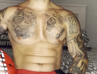 Boxing Cum with No Hands