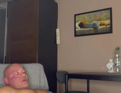 Bodybuilder Jerk off Home