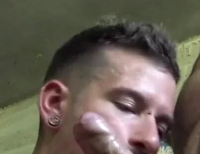 Slut creampied by XXL COKC in exhibit place cruising