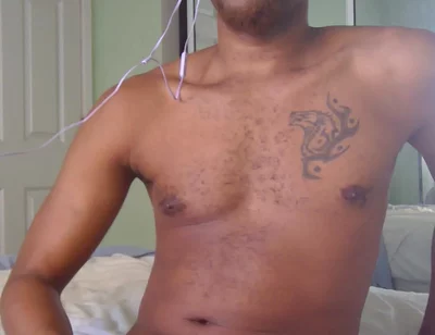 Kennie Jai Shows off on Cam